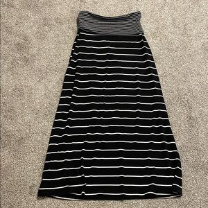 Old Navy XS Striped Women's Maxi Skirt